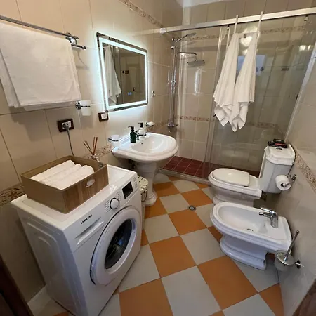 Misus City Center * 地拉那