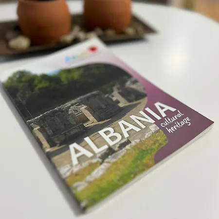 Misus City Center تيرانا